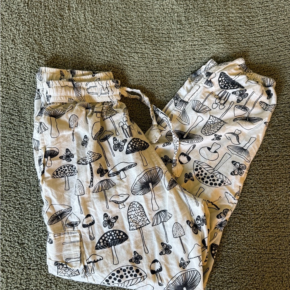 Rising International Black and White Mushroom Print Pants
